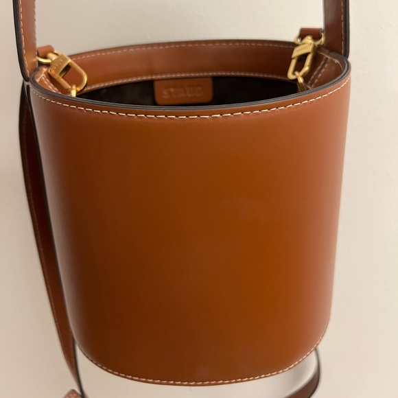 STAUD Handbags - Staud Bucket Bag — Tan / Caramel